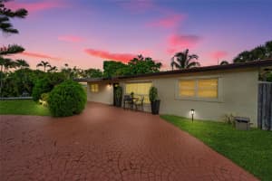 1361 NE 47th St, Oakland Park, FL 33334 Sold 12/16/24