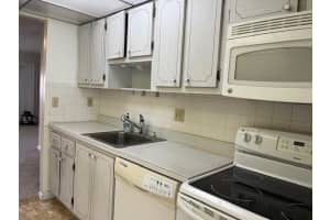 7300 NW 5th Place 105, Margate, FL 33063 Sold 10/21/24