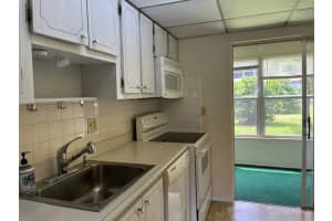 7300 NW 5th Place 105, Margate, FL 33063 Sold 10/21/24