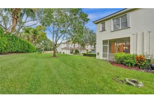 9974 Lago Dr 9974, Boynton Beach, FL 33472 Sold 09/25/24