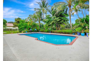 13821 Alexandria Ct, Davie, FL 33325 Sold 09/26/24