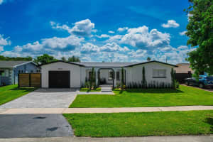 601 NW 93rd Ave, Pembroke Pines, FL 33024 Sold 10/04/24