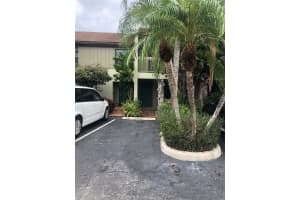 6019 Bayview Dr 6019, Fort Lauderdale, FL 33308 Sold 05/19/25