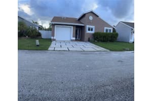 1210 SW 111th Ave, Pembroke Pines, FL 33025 Sold 10/30/24