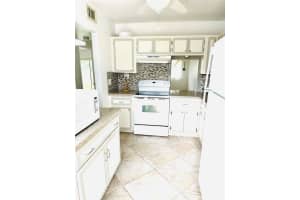 2309 Park Ln 105, Hollywood, FL 33021 Sold 11/15/24
