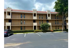 5609 Coral Lake 109, Margate