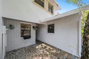 242 NW 106th Ave 242, Pembroke Pines, FL 33026 Sold 09/24/24