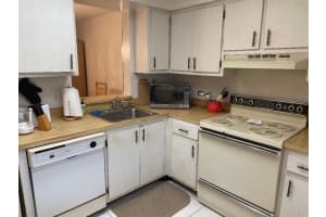 7320 Lake Circle Dr 305, Margate, FL 33063 Sold 10/15/24