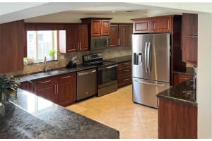 2120 NW 117th Ter, Pembroke Pines, FL 33026 Sold 02/06/25