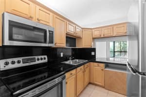 8421 Forest Hills Dr 303, Coral Springs, FL 33065 Sold 10/25/24