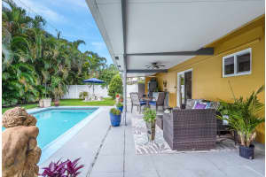 540 NW 38th St, Oakland Park, FL 33309 Sold 10/31/24