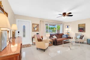 540 NW 38th St, Oakland Park, FL 33309 Sold 10/31/24