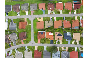 8630 NW 83rd St, Tamarac, FL 33321 Sold 11/12/24