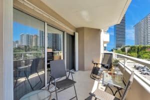 1985 S Ocean Dr 2L, Hallandale Beach, FL 33009 Sold 11/04/24