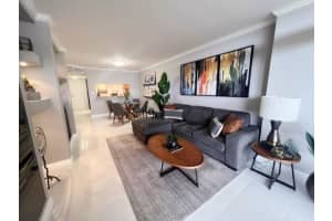 2555 Collins Ave PH110, Miami Beach, FL 33140 Sold 10/29/24