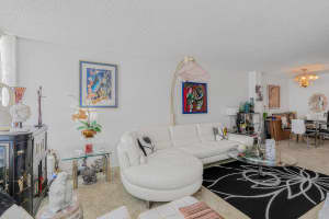 2000 Atlantic Shores Blvd 503, Hallandale Beach, FL 33009 Sold 10/11/24