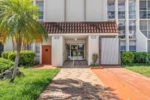 2000 Atlantic Shores Blvd 503, Hallandale Beach, FL 33009 Sold 10/11/24