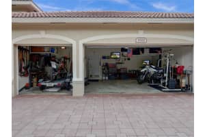 5900 NW 56th Cir, Coral Springs, FL 33067 Sold 11/01/24