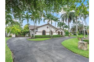 9882 SW 147th St, Miami, FL 33176 Sold 12/02/24