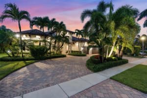 10301 Sweet Bay St, Plantation, FL 33324 Sold 11/01/24