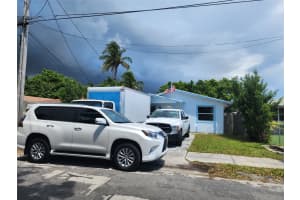 712 NW 5th Ct, Hallandale Beach, FL 33009 Sold 12/19/24