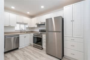 9200 N Hollybrook Lake Dr 109, Pembroke Pines, FL 33025 Sold 11/05/24