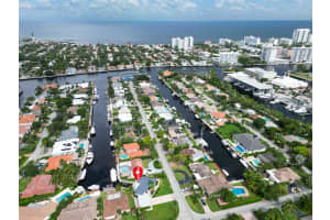 1900 NE 28th Ter, Pompano Beach, FL 33062 Sold 12/30/24