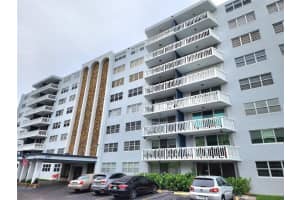 401 NE 14th Ave 306, Hallandale Beach, FL 33009 Sold 12/13/24