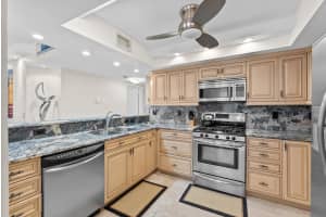 2030 Ocean Drive, Hallandale Beach, FL 33009 - MLS#F10457860