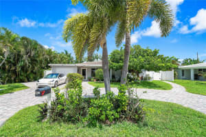 321 NE 29th St, Boca Raton, FL 33431 Sold 11/06/24