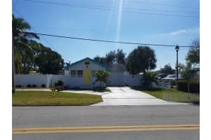 1240 Ne 34th Ct, Oakland Park