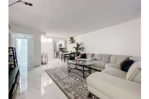 1407 NE 56th St 105, Fort Lauderdale, FL 33334 Sold 10/18/24