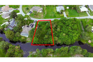 115 Chaloupe Ter, Sebastian, FL 32958 Sold 02/25/25