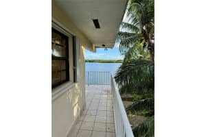 330 Woods Ave, Tavernier, FL 33070 Sold 02/11/25