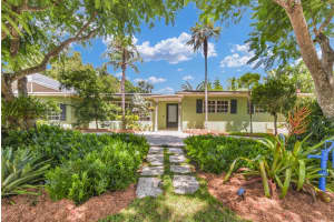 8865 SW 171st St, Palmetto Bay, FL 33157 Sold 12/09/24