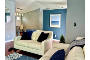 201 NW 75th Ter, Plantation, FL 33317 Sold 11/15/24