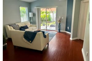 201 NW 75th Ter, Plantation, FL 33317 Sold 11/15/24