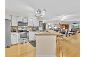 2215 Cypress Island Dr 402, Pompano Beach, FL 33069 Sold 11/15/24