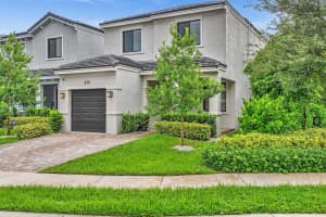 230 NW 33rd LN, Pompano Beach, FL 33069 Sold 12/20/24