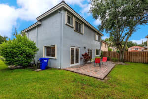 10055 NW 18th St, Pembroke Pines, FL 33024 Sold 11/04/24