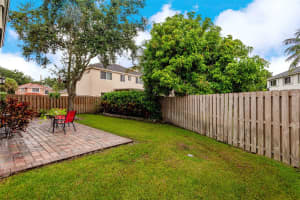 10055 NW 18th St, Pembroke Pines, FL 33024 Sold 11/04/24