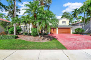 541 Cypress Crossing Crossing, Wellington, FL 33414 Sold 09/30/24