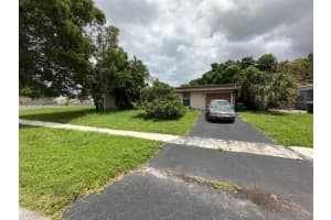 8004 NW 74th Ter, Tamarac, FL 33321 Sold 09/12/24