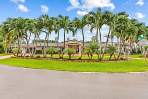 461 NW 35th St, Oakland Park, FL 33309 Sold 05/09/25