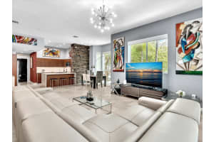 733 Ne 4th Ave 733, Fort Lauderdale
