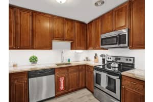 904 NE 17th Ter, Fort Lauderdale, FL 33304 Sold 10/25/24