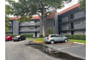 8450 Lagos De Campo Blvd 310, Tamarac, FL 33321 Sold 10/23/24