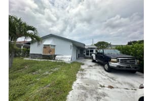 537 NW 2nd Ter, Deerfield Beach, FL 33441 Sold 09/16/24