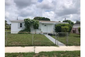 MLS# F10458817, Miami Gardens, Florida 33056