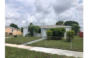 MLS# F10458817, Miami Gardens, Florida 33056